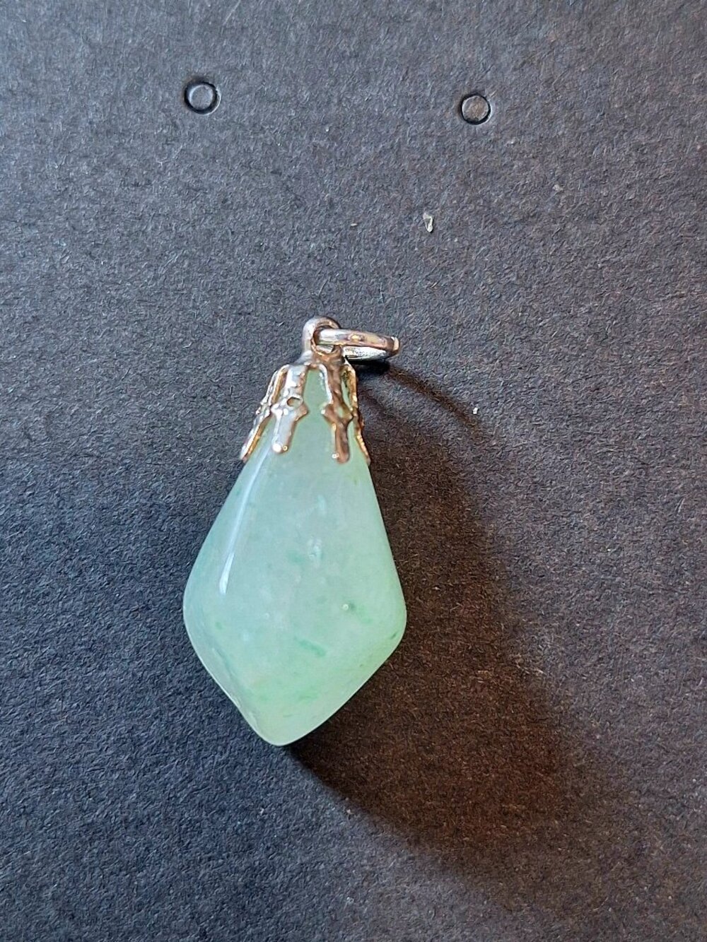 Vintage Green Gemstone Pendant – Crown Setting (Non‑Silver)